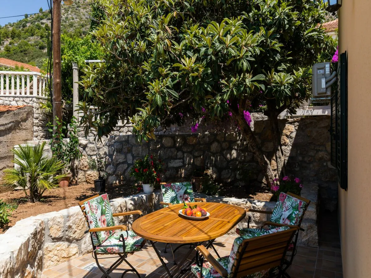 Apartment Apartment Pod Nespolom - One Bedroom Apartment with Terrace