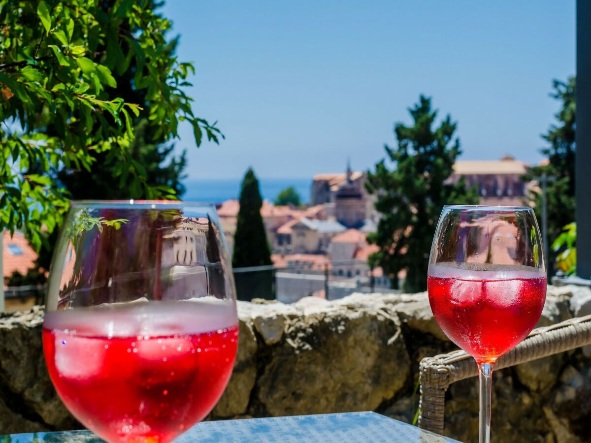 Apartment Private Garden Apartment Dubrovnik - Two-Bedroom Apartment with Garden and Terrace - Outdoor photo 4