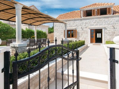 Holiday house Holiday Home Lovište-Three Bedroom Holiday Home with Pool and  Sea View - Outdoor photo 3