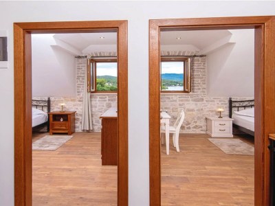 Holiday house Holiday Home Lovište-Three Bedroom Holiday Home with Pool and  Sea View - Features photo 13