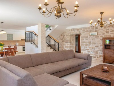 Holiday house Holiday Home Lovište-Three Bedroom Holiday Home with Pool and  Sea View - Features photo 14