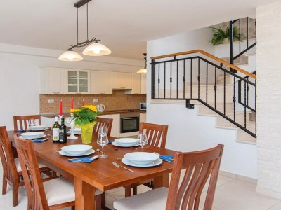 Holiday house Holiday Home Lovište-Three Bedroom Holiday Home with Pool and  Sea View - Features photo 17