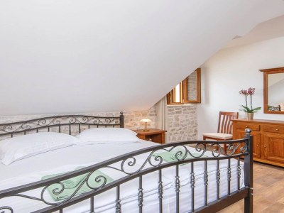 Holiday house Holiday Home Lovište-Three Bedroom Holiday Home with Pool and  Sea View - Features photo 19