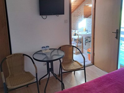 Apartment Guesthouse Žafran- Double Room With Terrace - Features photo 10