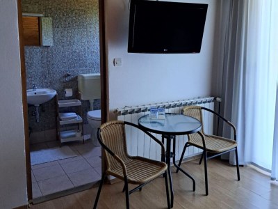 Apartment Guesthouse Žafran- Double Room With Terrace - Features photo 23