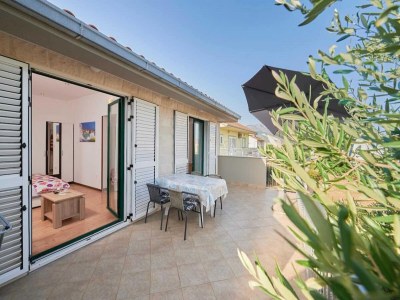 Apartment Apartments Vujina - Premium Studio Apartment with Terrace 1 (Petra) in Trogir Area - Apartment