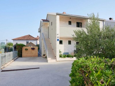 Apartment Apartments Vujina - Premium Studio Apartment with Terrace 1 (Petra) - Outdoor photo 2