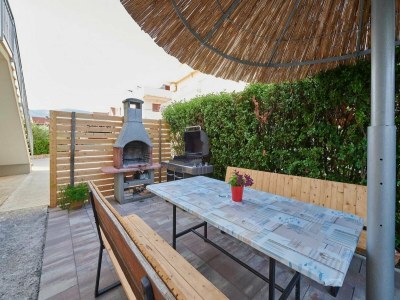 Apartment Apartments Vujina - Premium Studio Apartment with Terrace 1 (Petra) - Outdoor photo 11