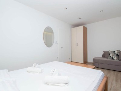 Apartment Apartments Antonio - Comfort One-Bedroom Apartment with Balcony and Sea View - 4 - Features photo 7