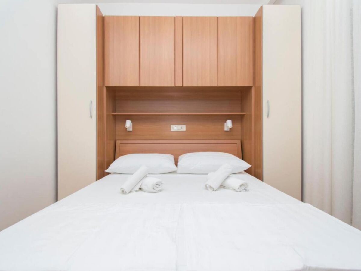 Apartment Apartments Antonio - One Bedroom Apartment with Balcony - 1 - Features photo 3