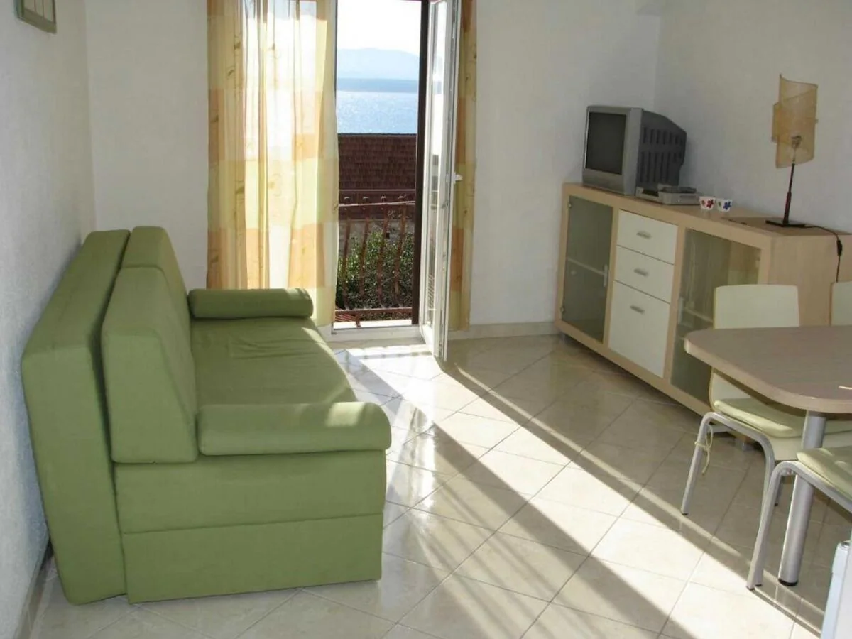 Apartment Apartments Paloc - Standard One-bedroom Apartment with Balcony (Žuti)