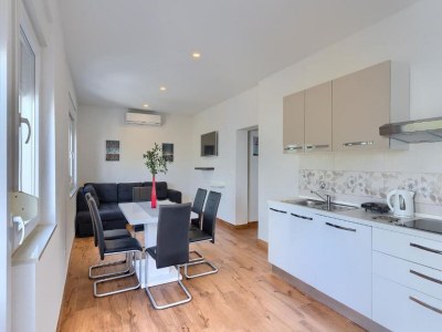 Holiday house Holiday house Chill out Loborika - Two Bedroom Holiday Home with Terrace - Features photo 20