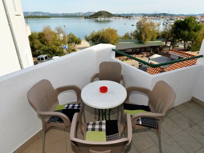 Apartment Apartments Helena - Superior One bedroom apartment with Balcony and Sea View - A2 in Murter - Apartment