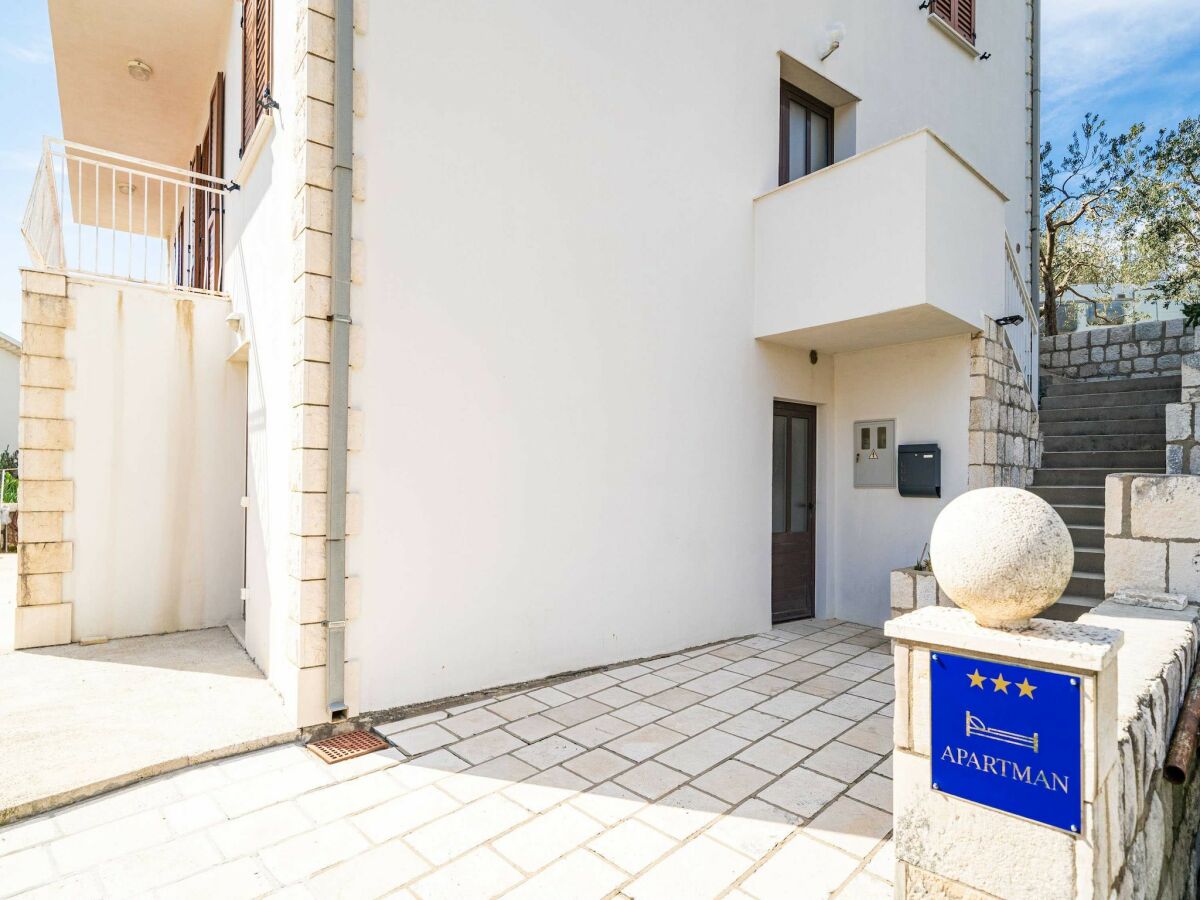 Apartment Apartment Bobić- Three Bedroom Apartment with Balcony and Sea View - Outdoor photo 5