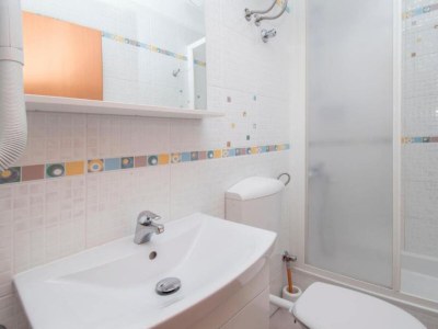 Apartment Apartments Antonio - One Bedroom Apartment with Balcony and Sea View - 3 - Features photo 9