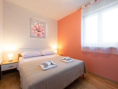 Apartment Apartment Salvagno - Two Bedroom Apartment with Balcony and Sea View - Features photo 11