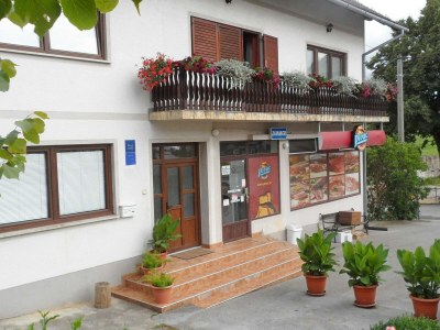 Apartment Apartments & Rooms Rendulić - Two bedroom Suite with shared Terrace - Outdoor photo 6