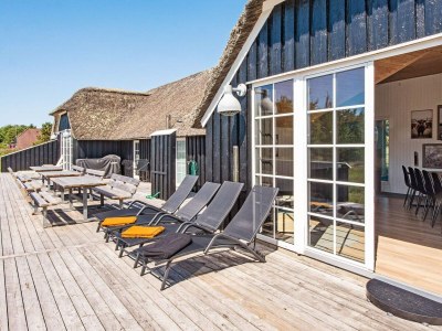 Holiday house Luxurioses Refugium mit Pool -- By Traum Ferienwohnungen - Outdoor photo 17