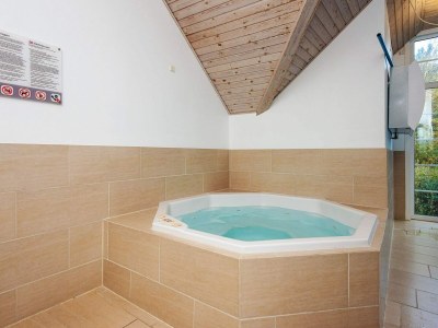 Holiday house Luxurioses Refugium mit Pool -- By Traum Ferienwohnungen - Outdoor photo 20