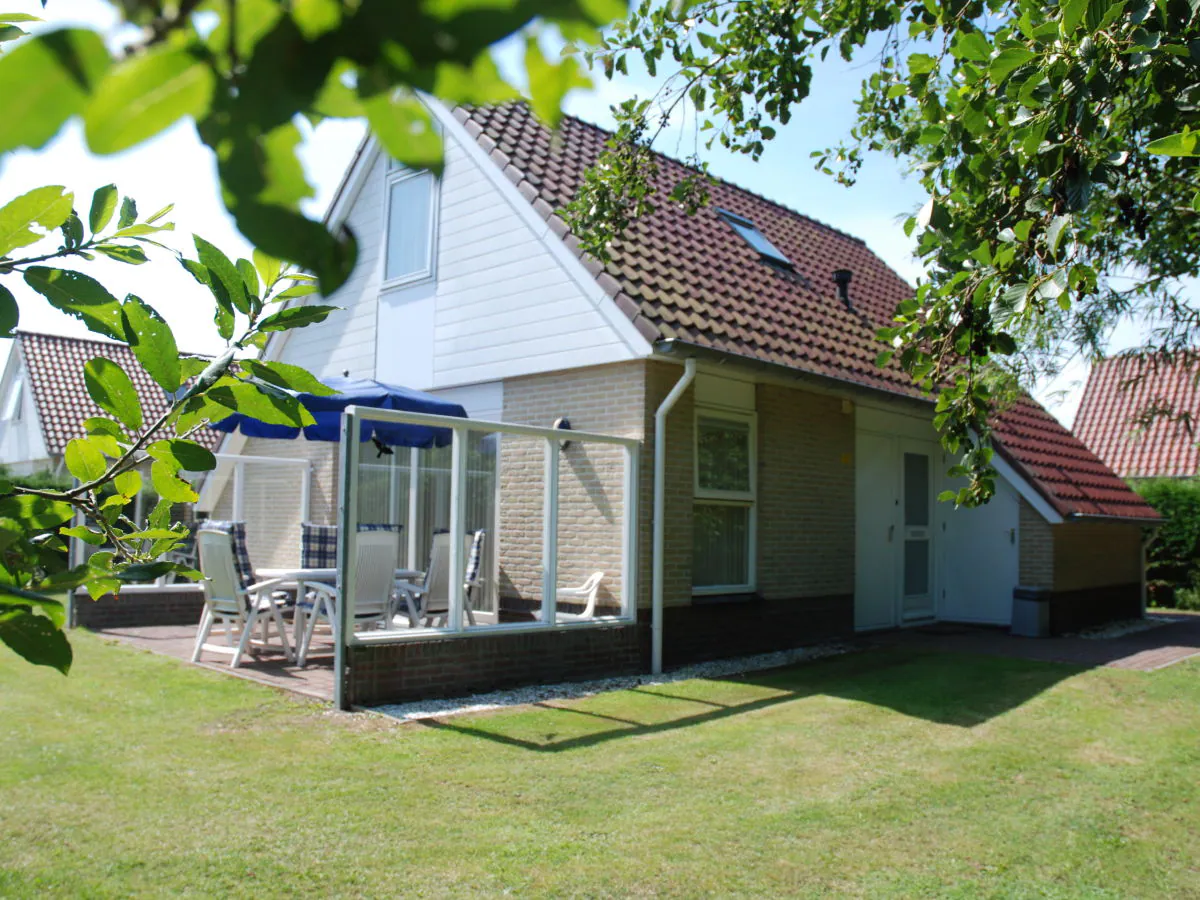 Holiday house Texel island with sauna, bathtub, pets allowed
