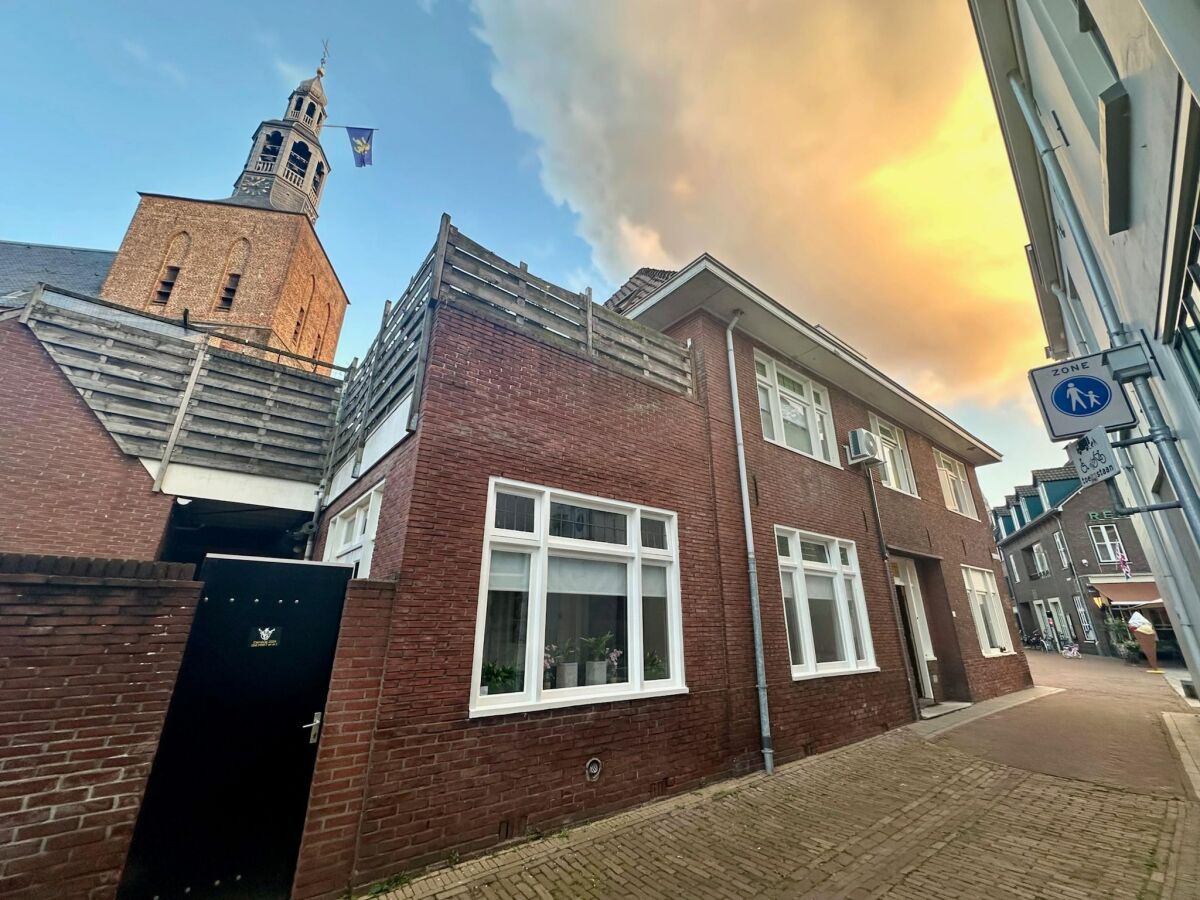 Apartment Historic City Apartment with Private Patio - Outdoor photo 4