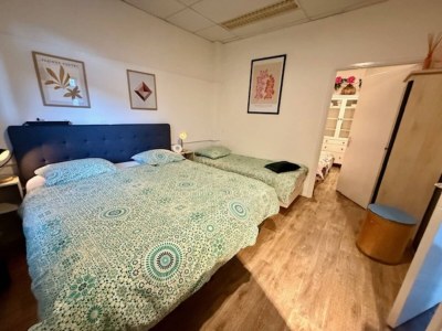 Apartment Historic City Apartment with Private Patio - Features photo 9