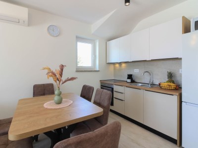 Villa Villa Sunshine with private hot tub - Features photo 16