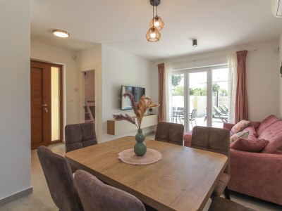 Villa Villa Sunshine with private hot tub - Features photo 17