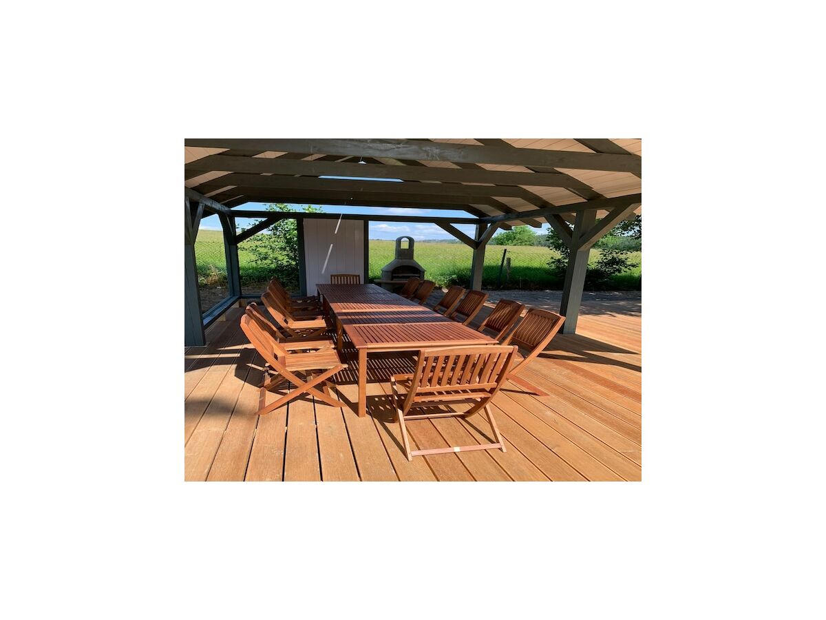 Holiday house Spacious holiday home in Šluknov with private garden