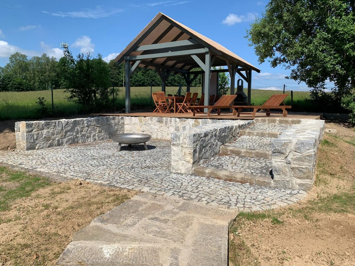 Holiday house Spacious holiday home in Šluknov with private garden - Outdoor photo 2