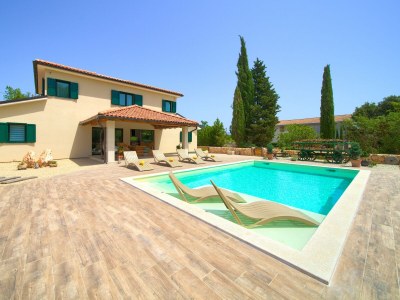 Villa Green Pearl with heated pool - Outdoor photo 6