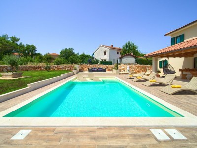 Villa Green Pearl with heated pool - Outdoor photo 13