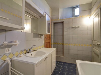 Cottage Mansion in Burgundy near Morvan Natural Park - Features photo 30