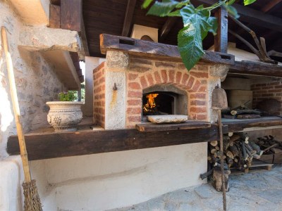 Holiday house MAREVIC with pool - Outdoor photo 12