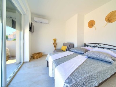 Villa Bella Vista with sea view - Features photo 29