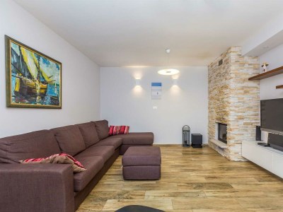 Holiday house BRZAC wit a sea view - Features photo 15