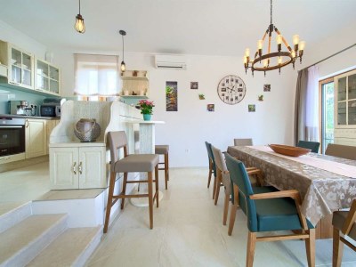 Villa NATHALIE with private pool, jacuzzi and outdoor sauna - Features photo 15