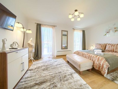 Villa NATHALIE with private pool, jacuzzi and outdoor sauna - Features photo 20