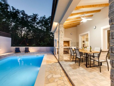 Holiday house Sandrina with a heated pool - Outdoor photo 4