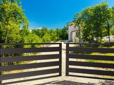 Holiday house Sandrina with a heated pool - Outdoor photo 13