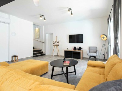 Holiday house Sandrina with a heated pool - Features photo 17