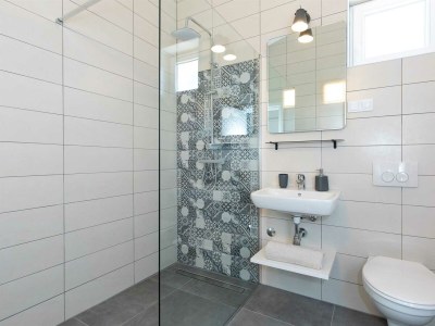 Holiday house Sandrina with a heated pool - Features photo 29