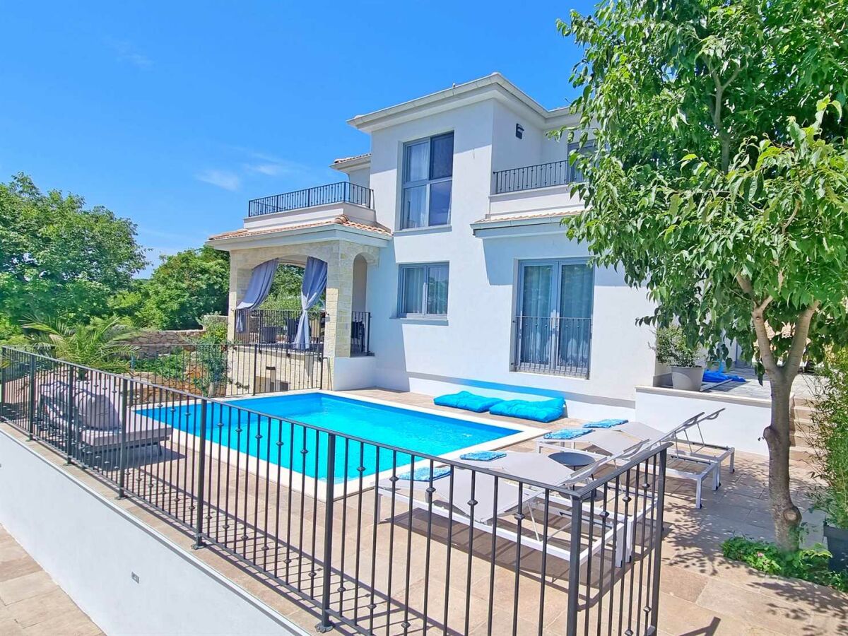 Apartment Viktorija - Outdoor photo 2