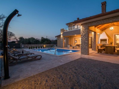 Villa Laura with a private pool - Outdoor photo 22