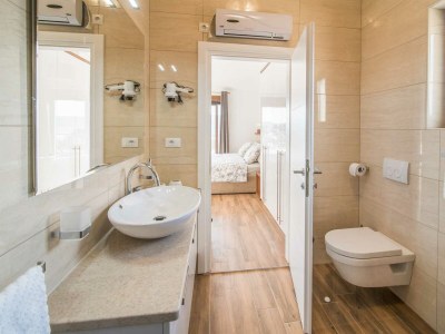 Villa Laura with a private pool - Features photo 44