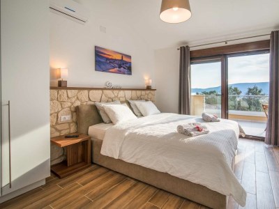 Villa Laura with a private pool - Features photo 46