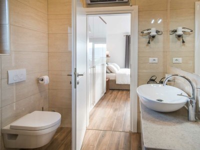 Villa Laura with a private pool - Features photo 48