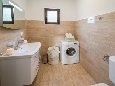 Villa Laura with a private pool - Features photo 51