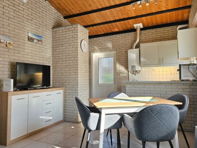 Holiday house ZO03 Holiday home apartment with pet - Features photo 7