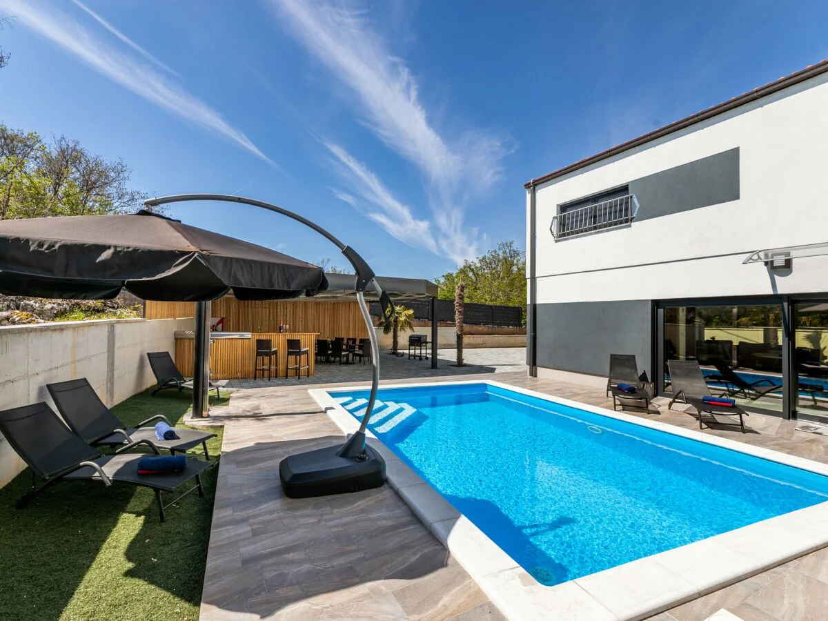 Villa George with heated pool